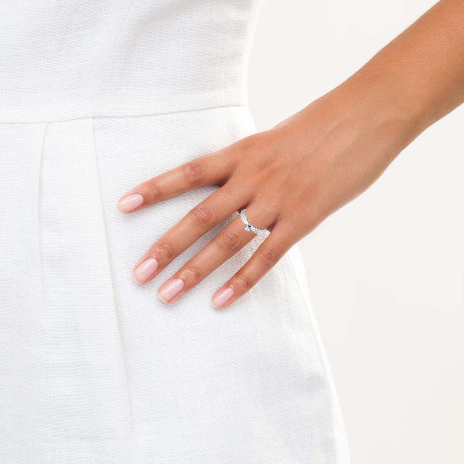 Round-Cut Diamond Solitaire Promise Ring 1/8 ct tw Sterling Silver